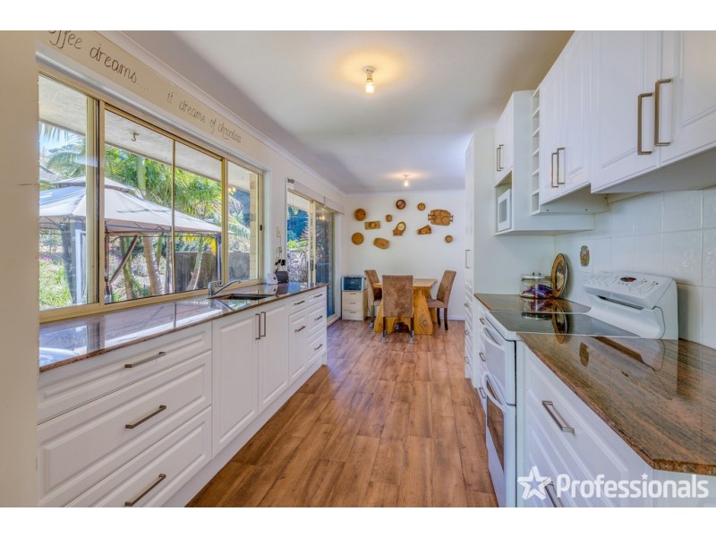 7 Mayon Court, Tamborine Mountain QLD 4272