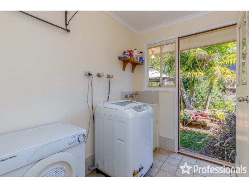 7 Mayon Court, Tamborine Mountain QLD 4272