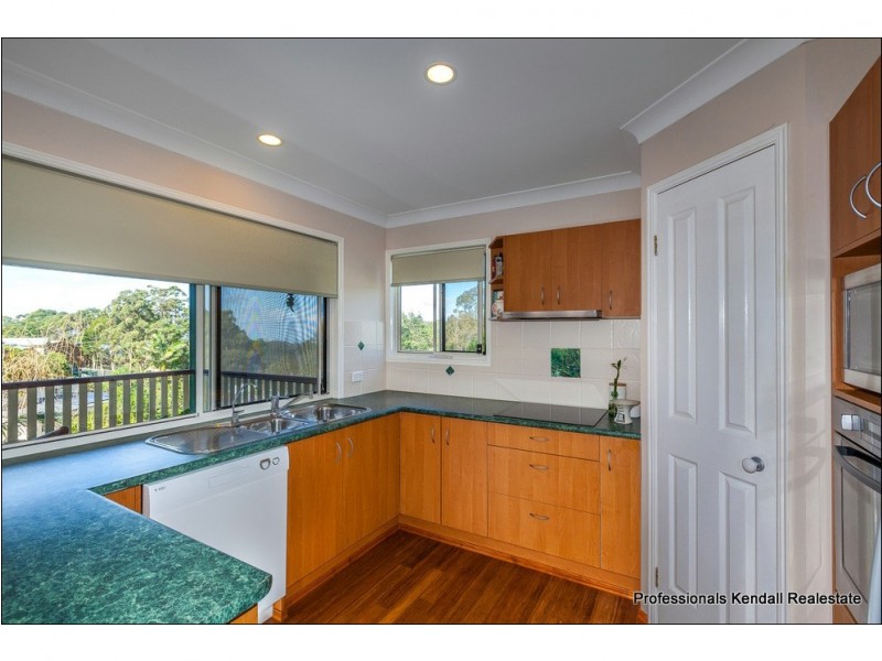 10 Saguaro Court, Tamborine Mountain QLD 4272