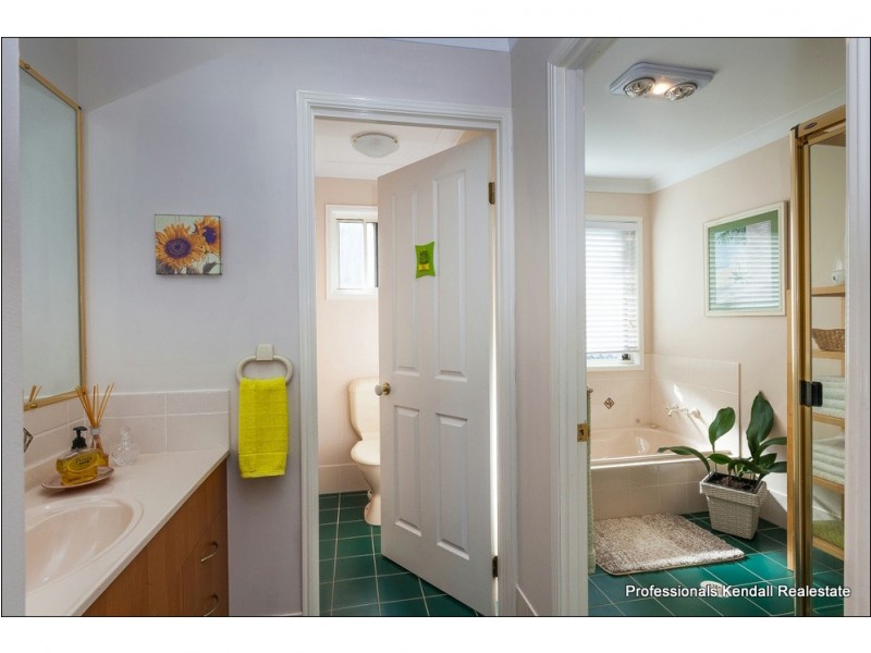 10 Saguaro Court, Tamborine Mountain QLD 4272