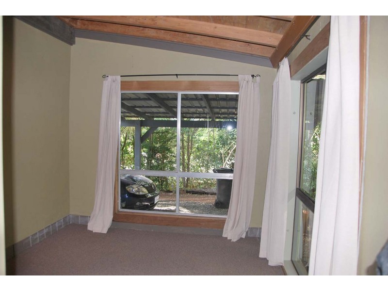 5 Katmai Court, Eagle Heights QLD 4271