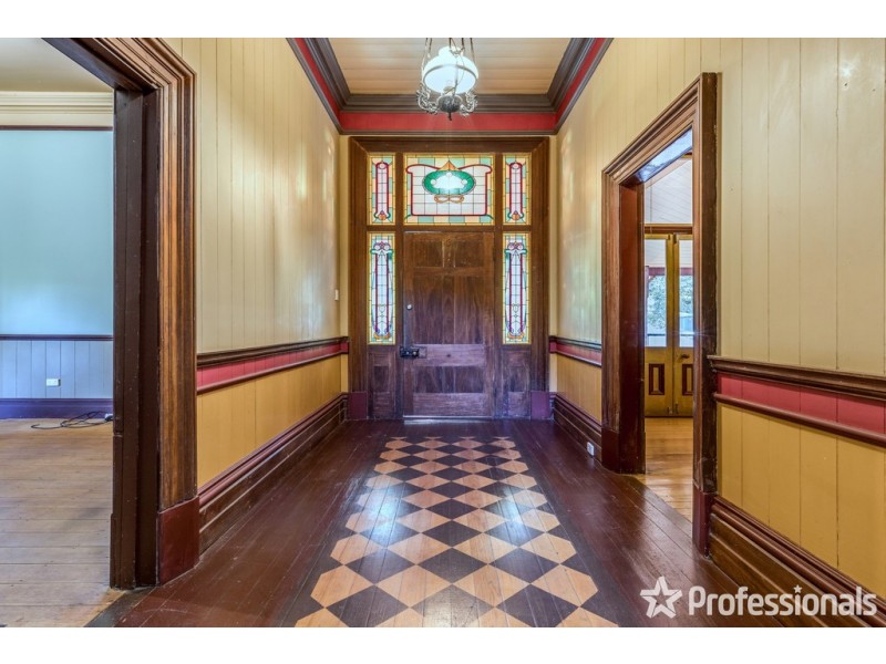 75-77 Benowa Street, Tamborine Mountain QLD 4272