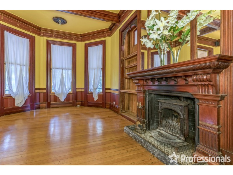 75-77 Benowa Street, Tamborine Mountain QLD 4272