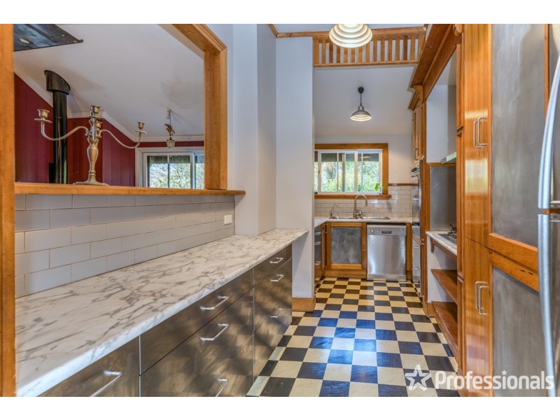 75-77 Benowa Street, Tamborine Mountain QLD 4272