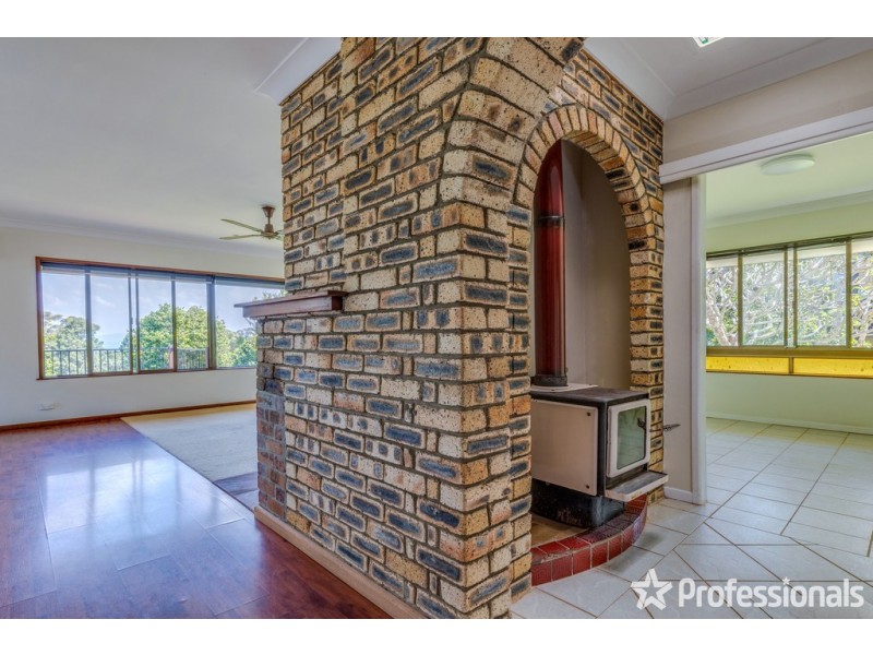 44 Jenyns Road, Tamborine Mountain QLD 4272