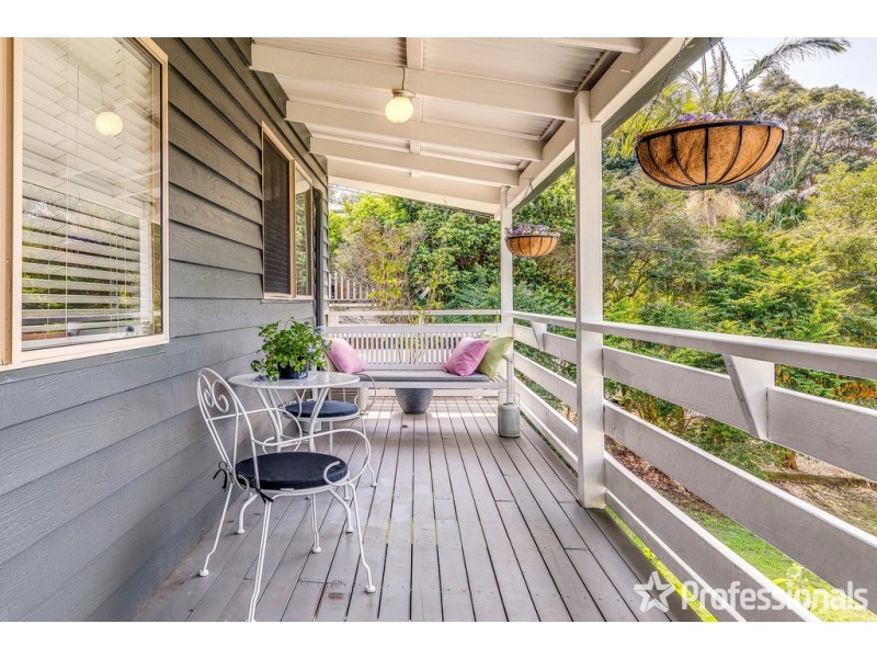 18 Cayambe Court, Tamborine Mountain QLD 4272