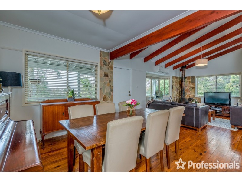 18 Cayambe Court, Tamborine Mountain QLD 4272