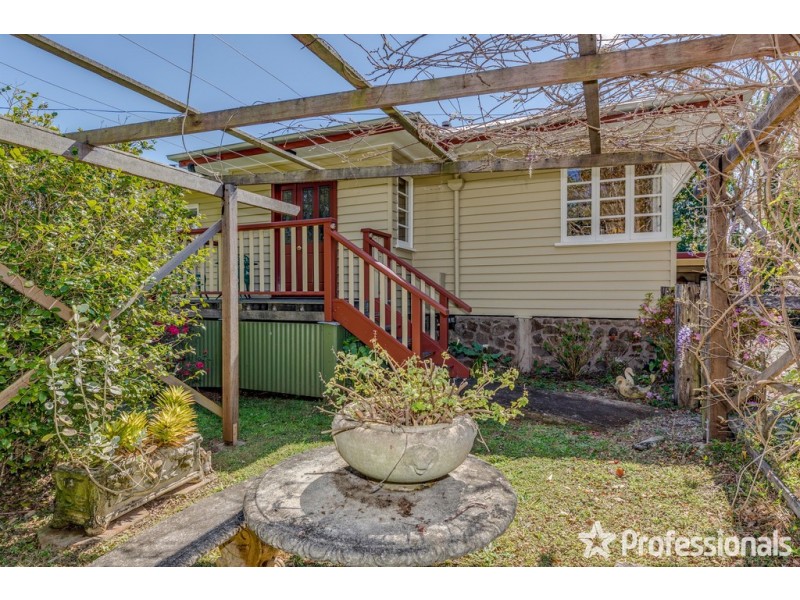 18-20 Lahey Road, Tamborine Mountain QLD 4272