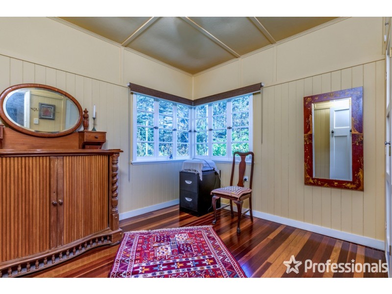 18-20 Lahey Road, Tamborine Mountain QLD 4272