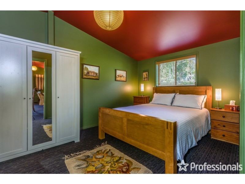 18-20 Lahey Road, Tamborine Mountain QLD 4272