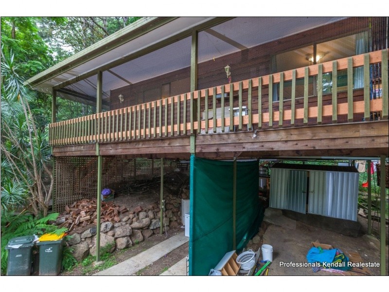 4 Kinabalu Drive, Tamborine Mountain QLD 4272