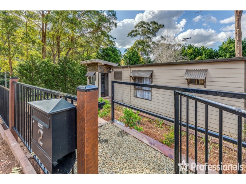 2 Hermon Road, Tamborine Mountain QLD 4272