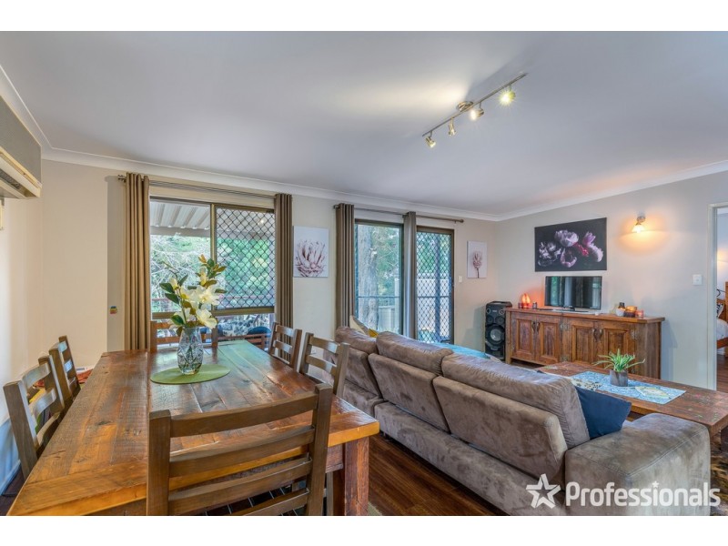 2 Hermon Road, Tamborine Mountain QLD 4272
