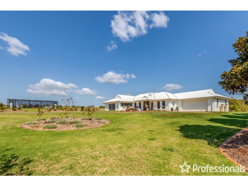 56-62 Beacon Road, Tamborine Mountain QLD 4272