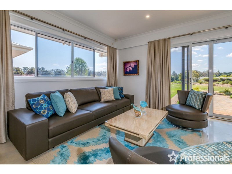 56-62 Beacon Road, Tamborine Mountain QLD 4272