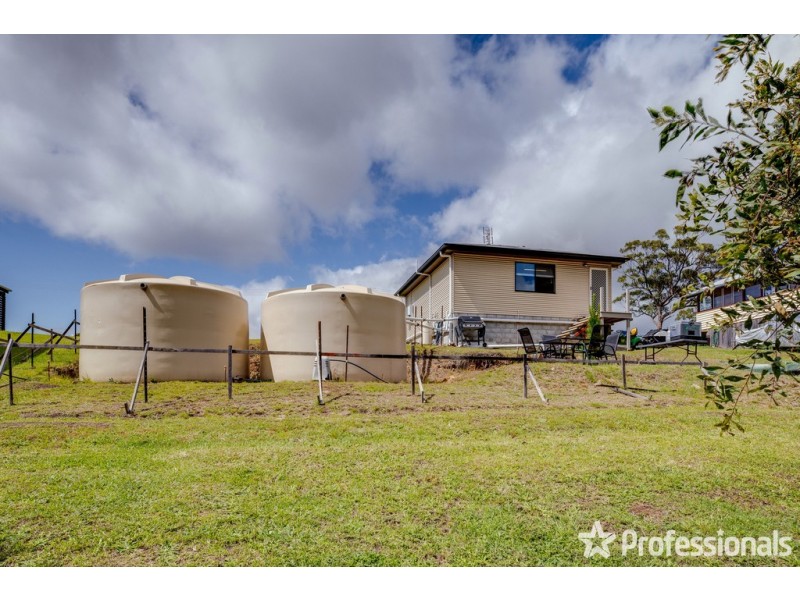 70 Magnetic Drive, Tamborine Mountain QLD 4272