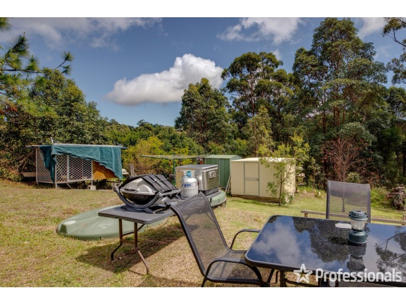 70 Magnetic Drive, Tamborine Mountain QLD 4272