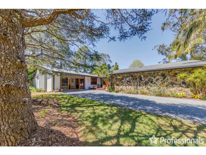 68-70 Siganto Street, Tamborine Mountain QLD 4272