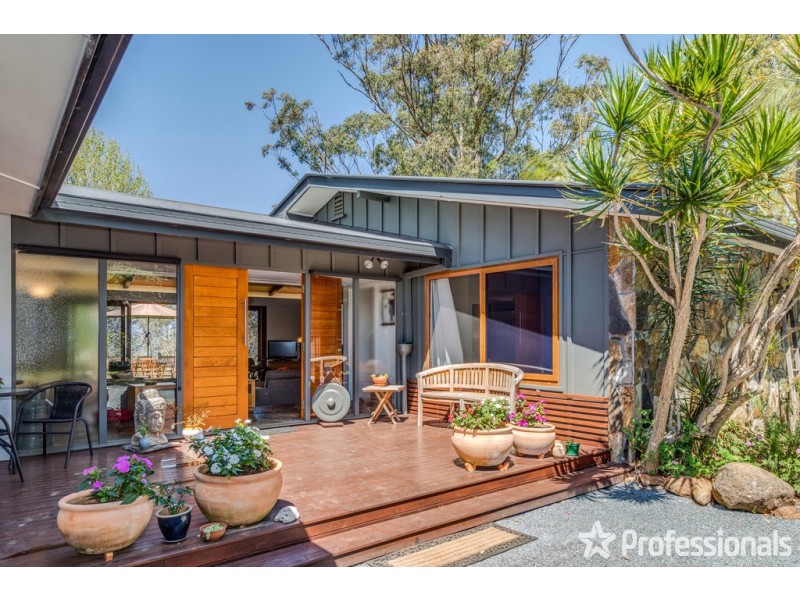 68-70 Siganto Street, Tamborine Mountain QLD 4272