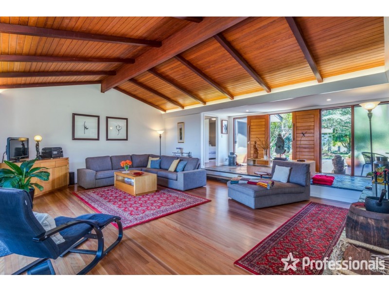 68-70 Siganto Street, Tamborine Mountain QLD 4272