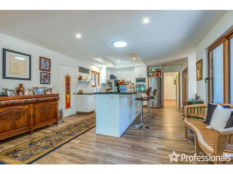 68-70 Siganto Street, Tamborine Mountain QLD 4272