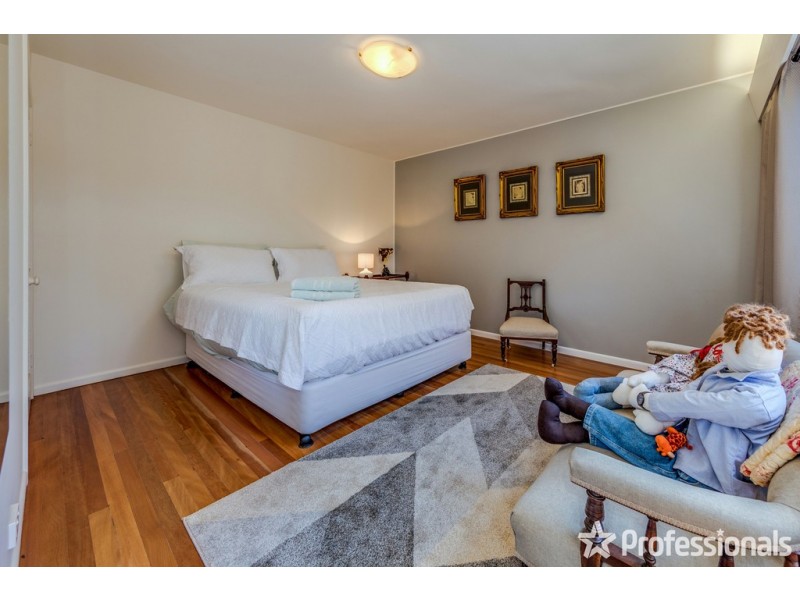 68-70 Siganto Street, Tamborine Mountain QLD 4272