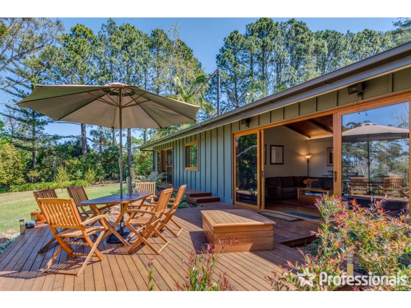 68-70 Siganto Street, Tamborine Mountain QLD 4272