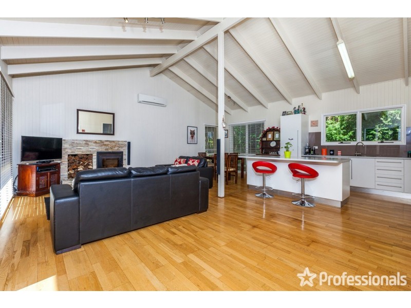 1 Ohia Court, Tamborine Mountain QLD 4272