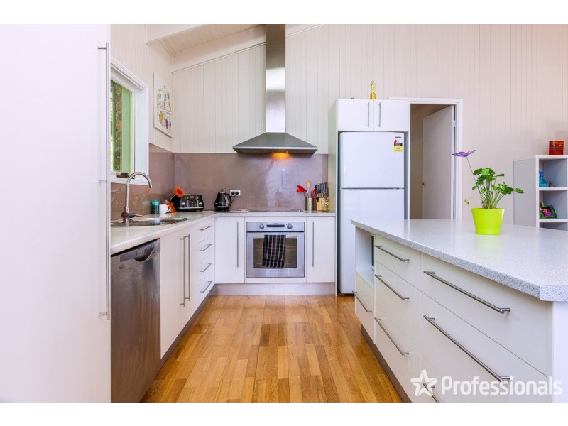 1 Ohia Court, Tamborine Mountain QLD 4272