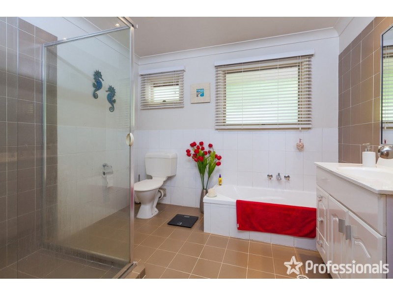 1 Ohia Court, Tamborine Mountain QLD 4272