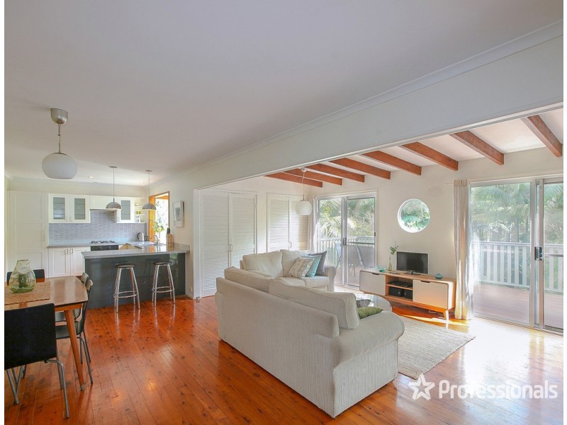 34 Kinabalu Drive, Tamborine Mountain QLD 4272