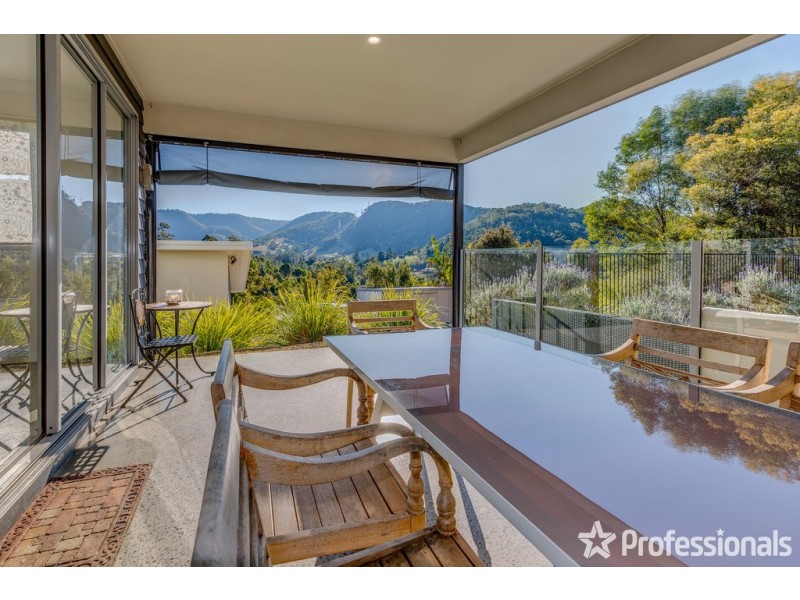 2 Yallanbee Court, Wongawallan QLD 4210