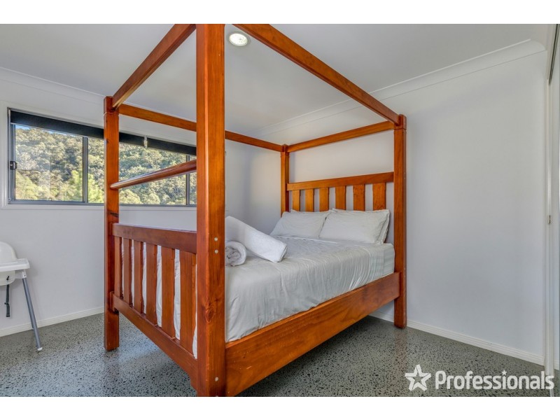 2 Yallanbee Court, Wongawallan QLD 4210