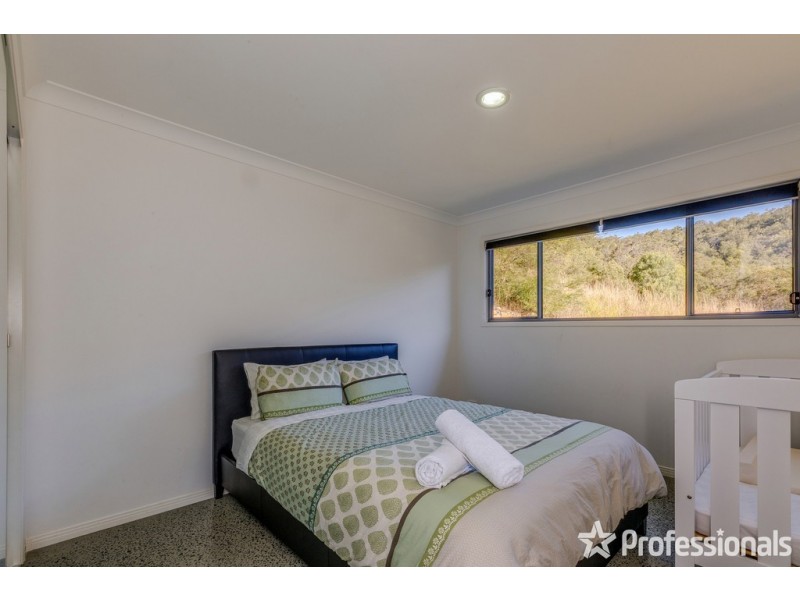 2 Yallanbee Court, Wongawallan QLD 4210