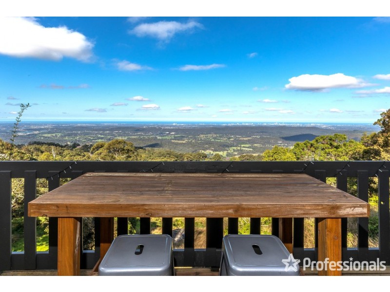 141 Guanaba Road, Tamborine Mountain QLD 4272