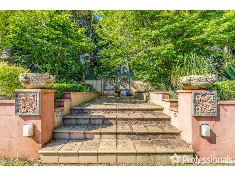 116 Long Road, Tamborine Mountain QLD 4272