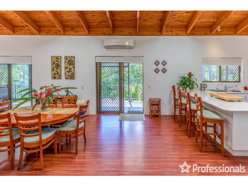 77 Kinabalu Drive, Tamborine Mountain QLD 4272