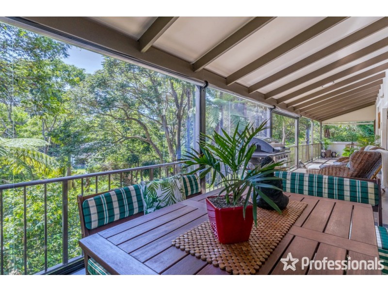 77 Kinabalu Drive, Tamborine Mountain QLD 4272