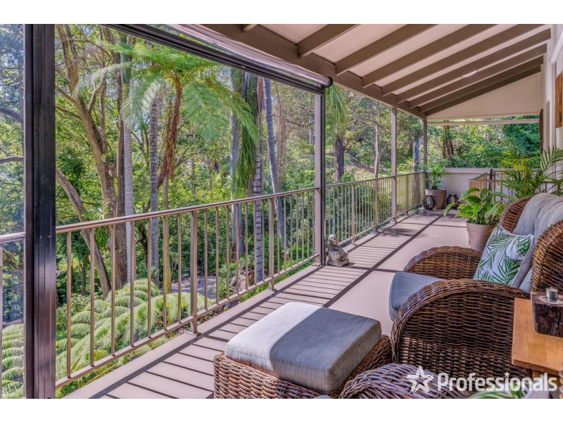 77 Kinabalu Drive, Tamborine Mountain QLD 4272