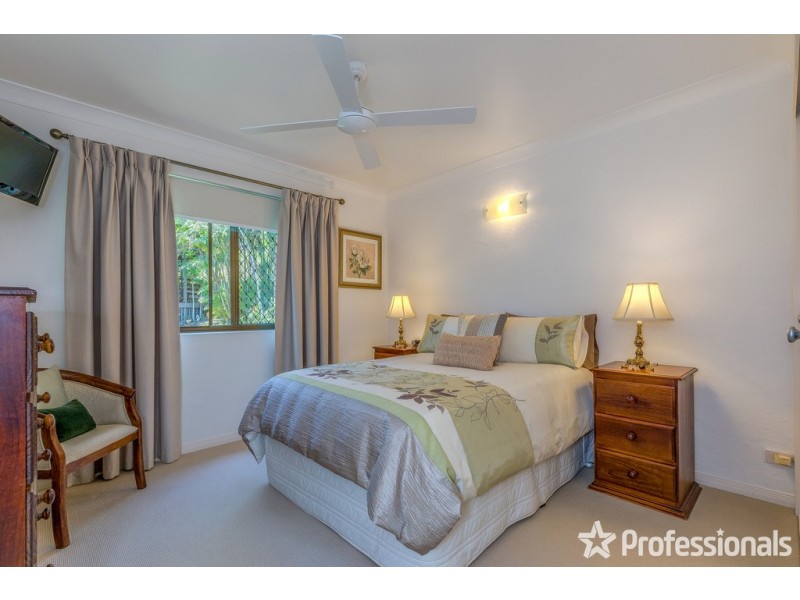 77 Kinabalu Drive, Tamborine Mountain QLD 4272