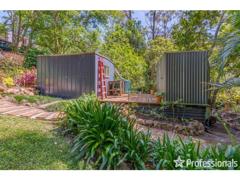 77 Kinabalu Drive, Tamborine Mountain QLD 4272