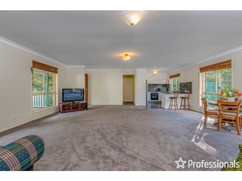 283 Macdonnell Road, Tamborine Mountain QLD 4272