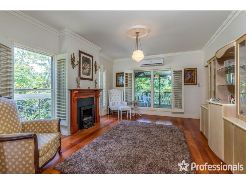 106-108 Eagle Heights Road, Tamborine Mountain QLD 4272