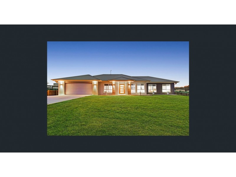 92-94 Martin Place, Tamborine QLD 4270
