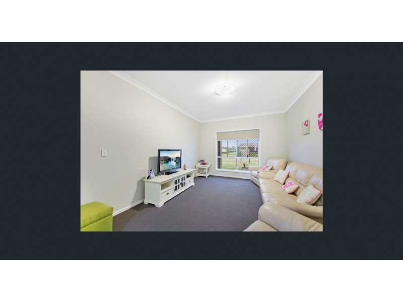 92-94 Martin Place, Tamborine QLD 4270