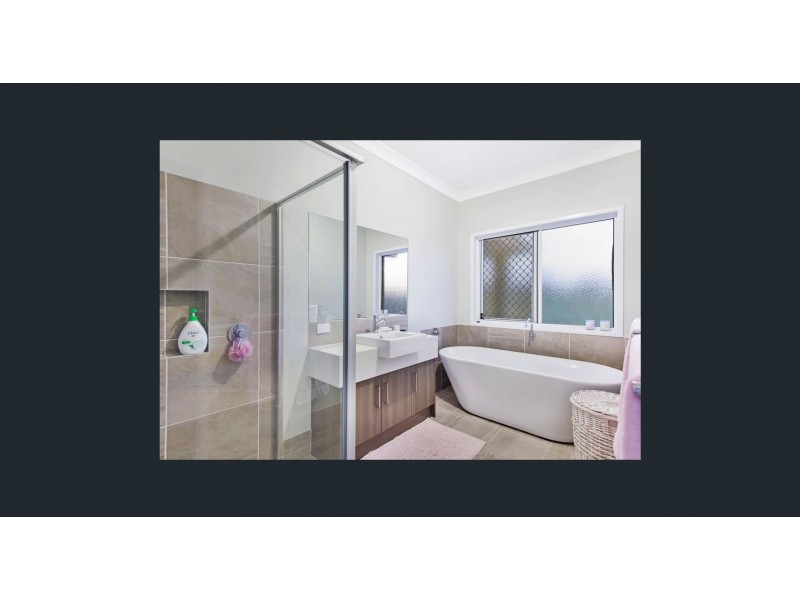 92-94 Martin Place, Tamborine QLD 4270