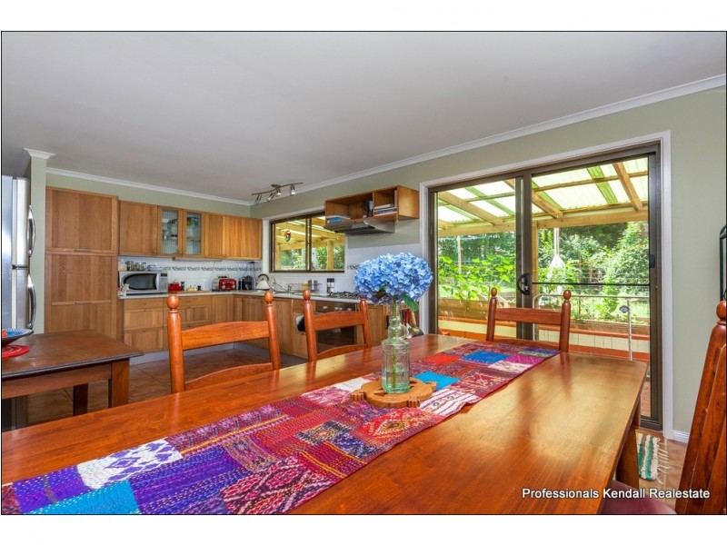 10 Kidd Street, North Tamborine QLD 4272