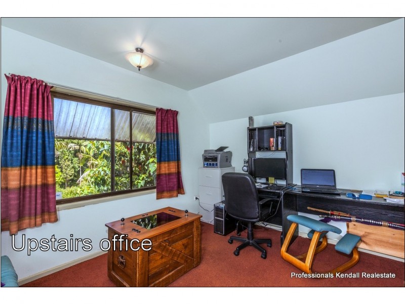 10 Kidd Street, North Tamborine QLD 4272