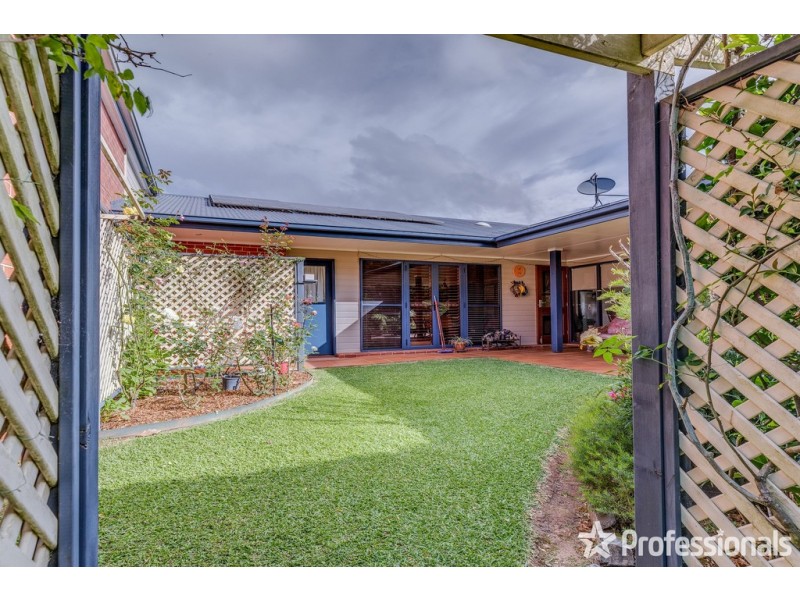 33 Capo Di Monte, Tamborine Mountain QLD 4272