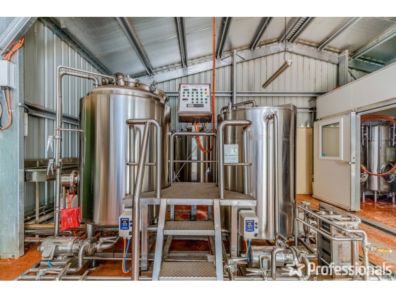 10-14 Macdonnell Road, Tamborine Mountain QLD 4272